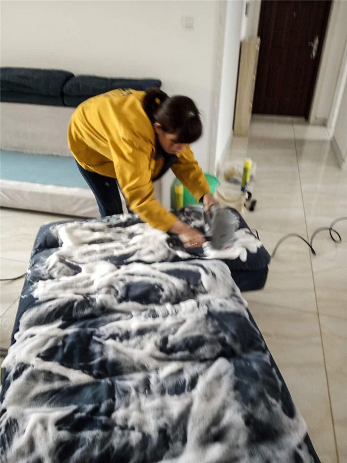 布藝沙發(fā)免拆洗